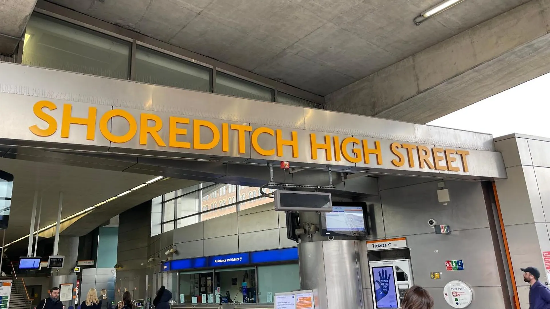 Shoreditch Liverpool Street Apartments With Lift And Balcony London